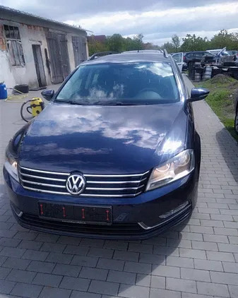 lubuskie Volkswagen Passat cena 26400 przebieg: 210000, rok produkcji 2011 z Słubice